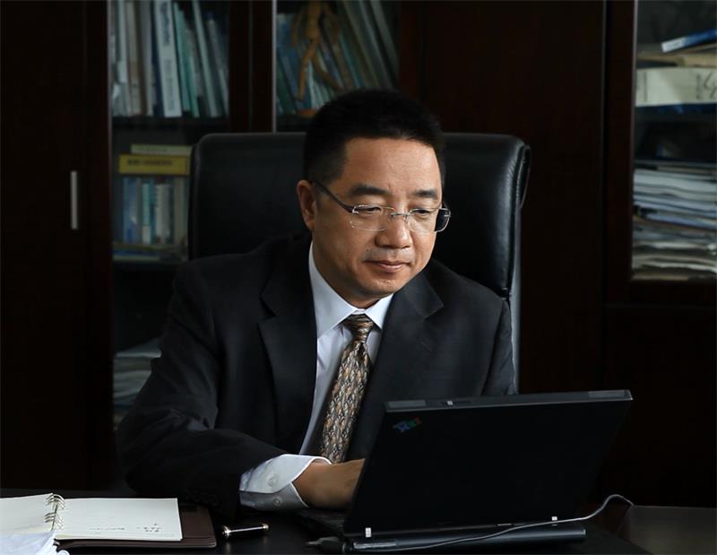 热烈祝贺总经理寇晓康荣获“西安市十佳科技企业家”殊荣 热烈祝贺总经理寇晓康荣获“西安市十佳科技企业家”殊荣