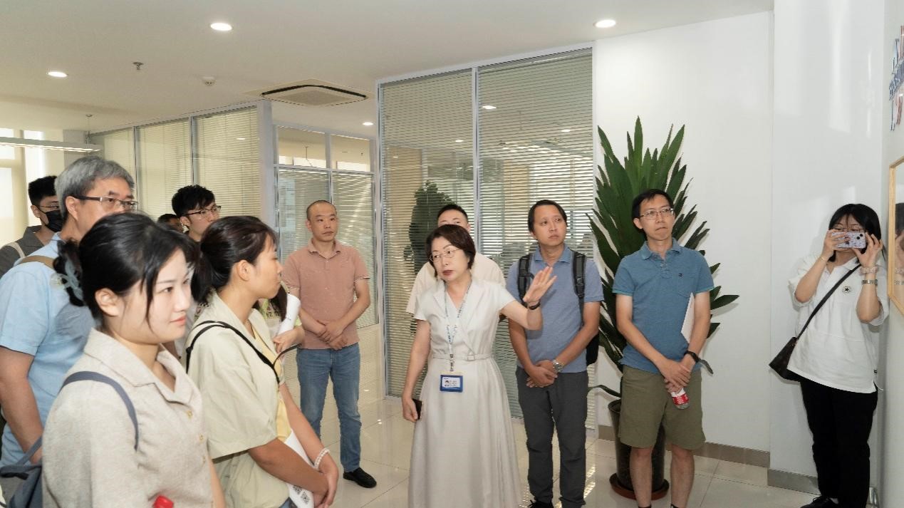 澳门汗青老师国情研建班莅临Z6尊龙科技参观调查 澳门汗青老师国情研建班莅临Z6尊龙科技参观调查