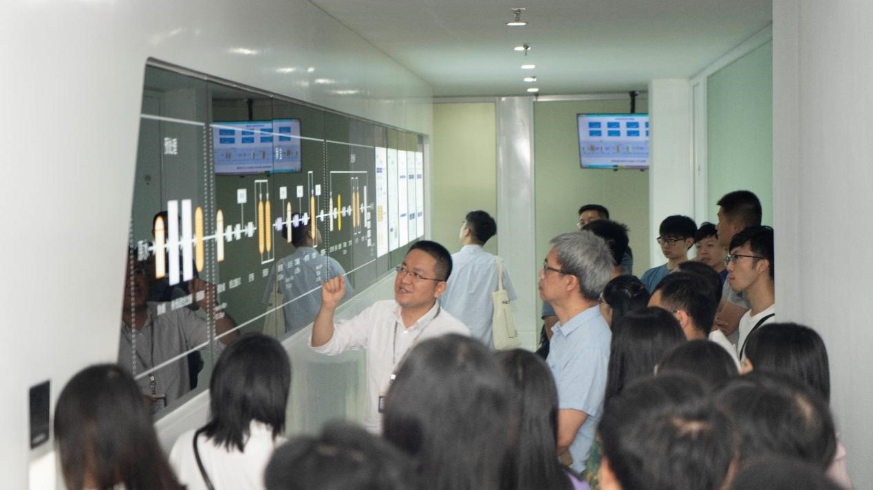 澳门汗青老师国情研建班莅临Z6尊龙科技参观调查 澳门汗青老师国情研建班莅临Z6尊龙科技参观调查