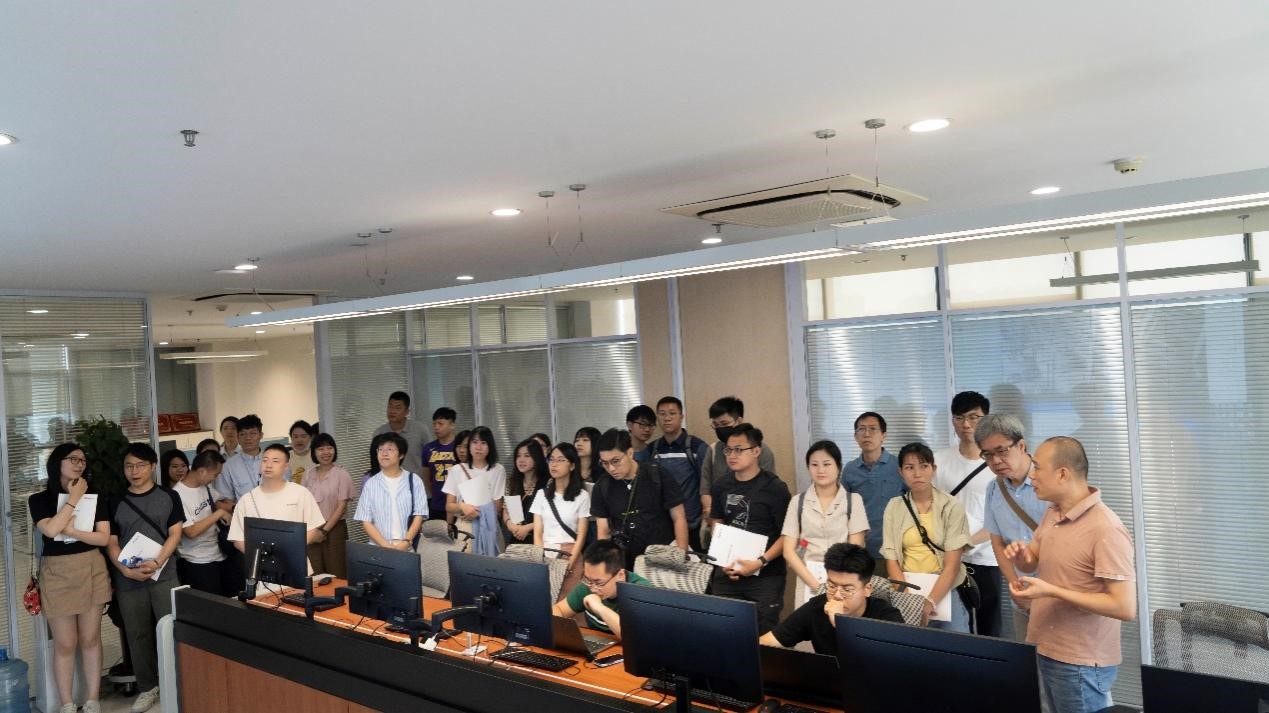 澳门汗青老师国情研建班莅临Z6尊龙科技参观调查 澳门汗青老师国情研建班莅临Z6尊龙科技参观调查